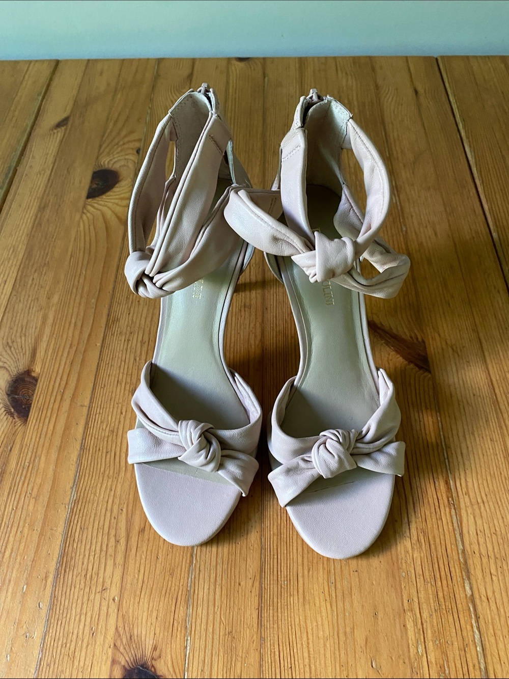 Enzo Angiolini Knotted Ankle-Strap Heels in blush size 81/2 . New without tags